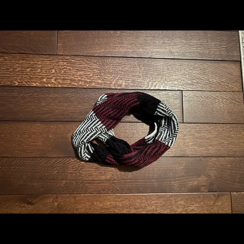 Striped Scarf - Picture 1 of 1